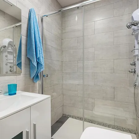 Estudios Larios 9 Apartamento