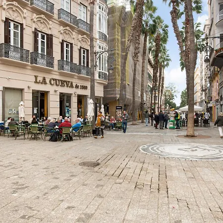 Estudios Larios 9 * Málaga